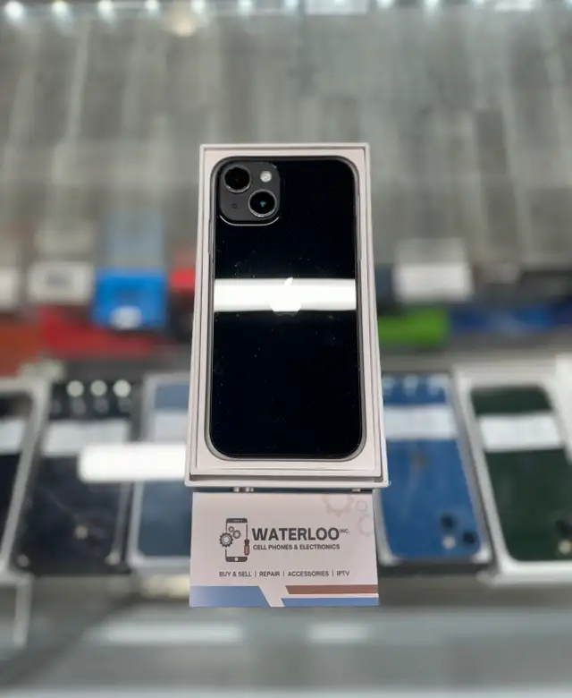 iPhone 13 256gb (Store Warranty)
