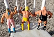 1984 Titan Sports Rubber Wrestlers Hulk Jesse and Bundy ! - Photo 4