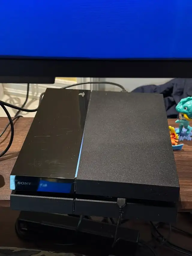 Sony PlayStation 4 PS4 Console – Good Working Condition