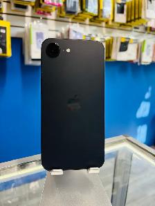 iPhone 16e 128gb (Store Warranty)
