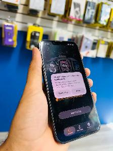 iPhone 16e 128gb (Store Warranty) - Photo 3