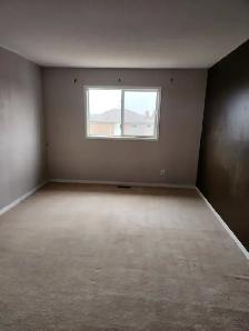 Detached 5 Bedrom  3 room House Prime Location (Mavis&Eglinton) - Photo 6