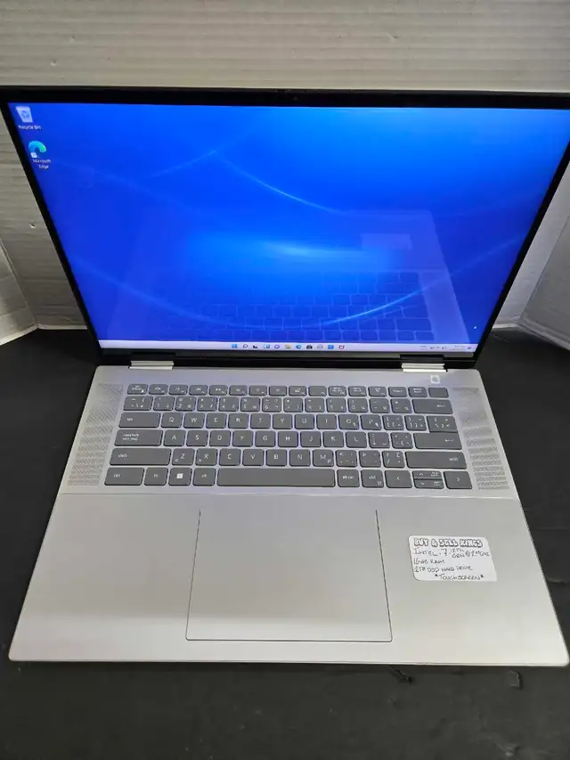 Dell Inspiron 16 7620 With Charger
