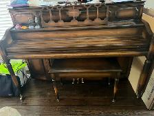 FREE PIANO – NEEDS REPAIR - Photo 4