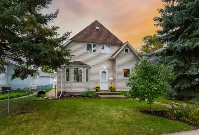 Cute&cozy 3bdrm 2bth home on a quiet block ft plenty of upgrades