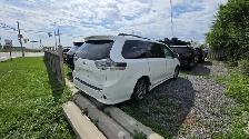 2011 Toyota sienna 8 passenger!! - Photo 5