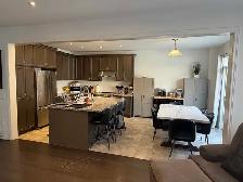 4 Bed 4 Beth Detached Home for Rent - Photo 3