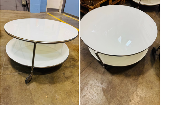 ELEGANT WHITE ROUND TABLE