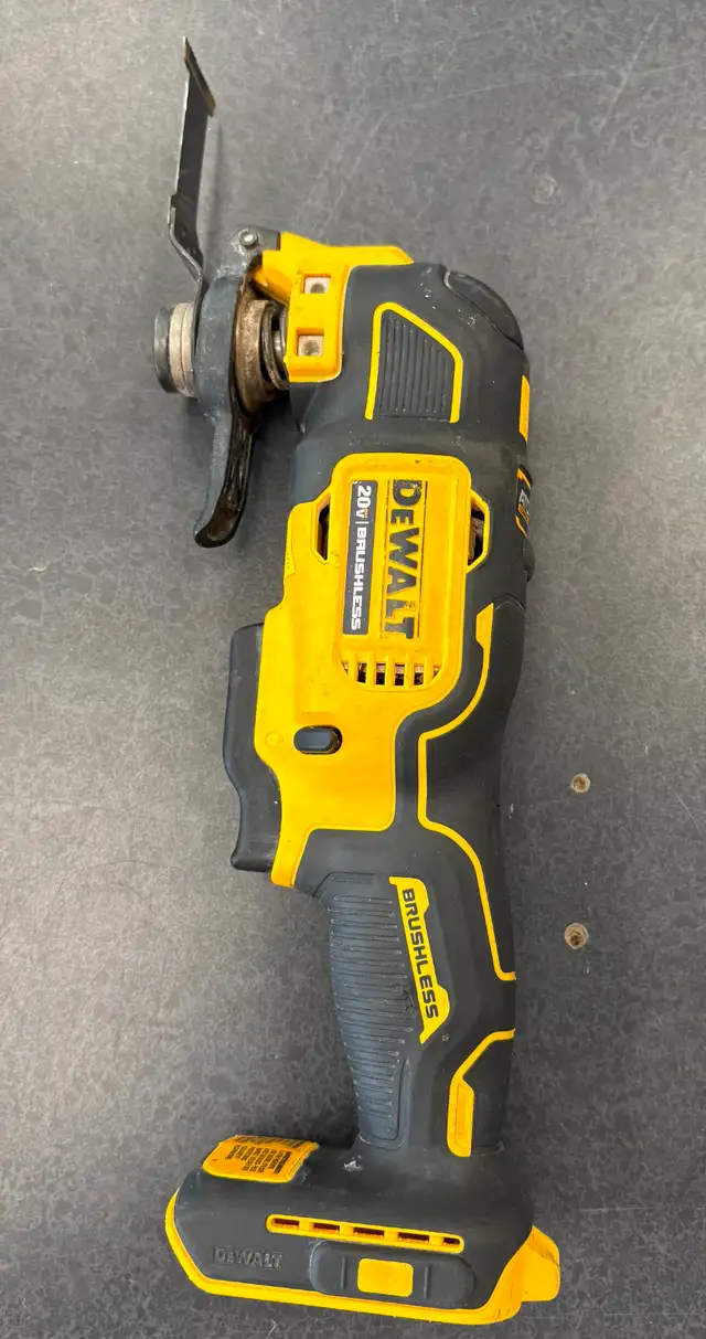 Cordless Dewalt dcs354 Oscillating Multi Tool