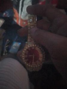 selling watch - Photo 3