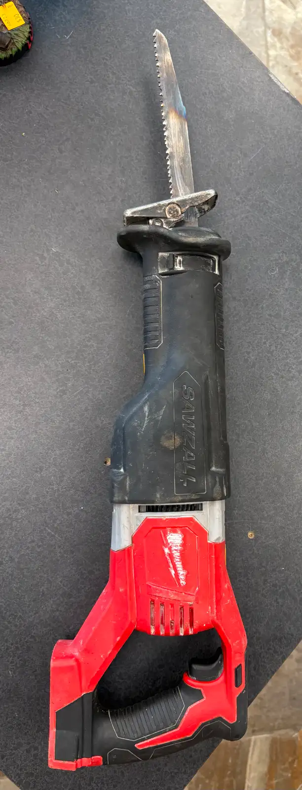 Cordless Milwaukee 2621-20 Reciprocating Sawzall