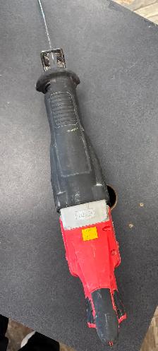 Cordless Milwaukee 2621-20 Reciprocating Sawzall - Photo 3
