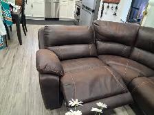 Large sectional couch for sale. - Photo 3