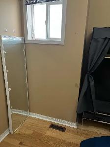 Whitby female room for rent - Photo 2