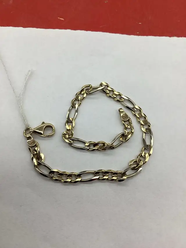 bracelet en or figaro