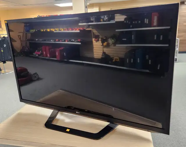 LG HD 55' Television 55LM6200 with Remote