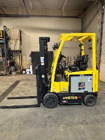 Electric Powered Forklifts - Photo 3