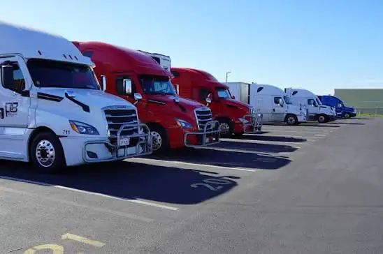 TRUCK TRAILER CHASSIS OFFICE GARAGE PARKING SECURE YARD