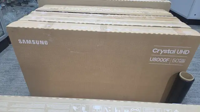 SAMSUNG 50' U8000F 4K SMART TV
