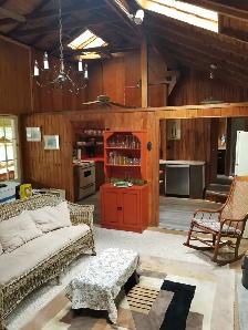 Muskoka Beach Front Cottage - Photo 5