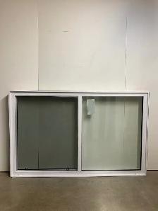 11032CP Fenêtre Coulissante PVC Blanc 2 sect 1 ouvr 72 x 45