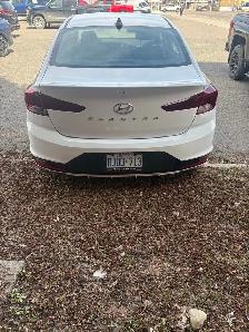 Hyundai Elantra Preferred - Photo 5