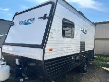 2019 Forest River Grand River 16RB Clipper Hybrid - Photo 2