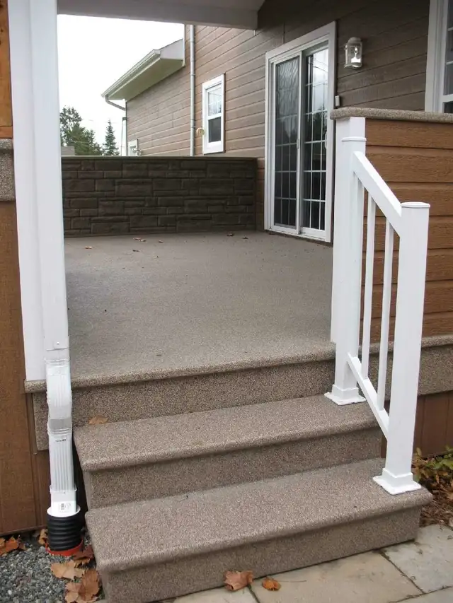 Patios et escaliers en fibre de verre sur mesure