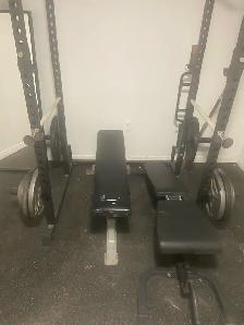 Power Rack and Olympic Weights - Photo 3