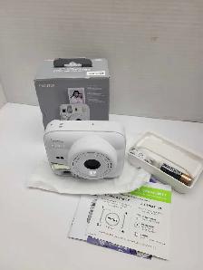 FujiFilm Instax Mini 13 - Clay White