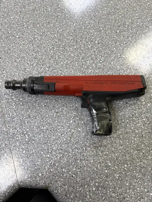 Hilti DX36-M Power Fastener Gun With Case