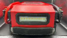 MILWAUKEE JUMP STARTER 3841-20 - Photo 2