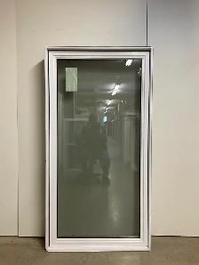 10707BP Fenêtre Battant PVC Blanc Salle de montre 35 1/2x68 1/2