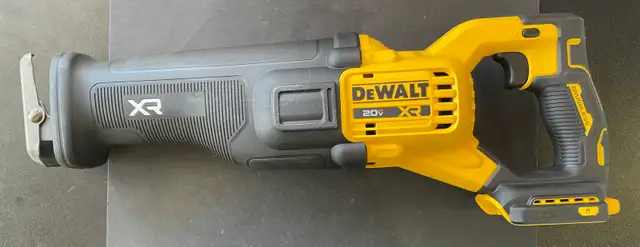 DEWALT RECIPROCATING SAW DCS384B