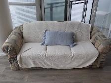 Free couch downtown Toronto