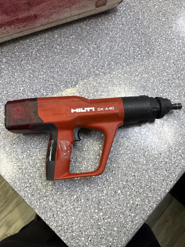 Hilti DX A40 Powder Actuated Concrete Nail Gun
