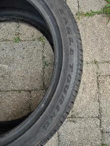 1 pneu été 275-40R22 Goodyear Eagle Touring SoundComfort. - Photo 4