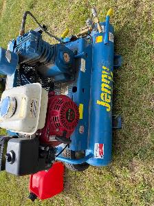 Jenny Gas Compressor - Photo 2