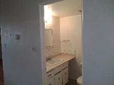 $1275 Bachelor Apartment  946 Balmoral - Photo 5