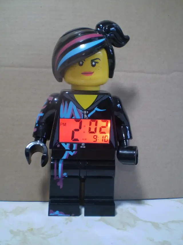 LEGO MOVIE LUCY 'WYLDSTYLE' QUARTZ FIGURE ALARM CLOCK- $25