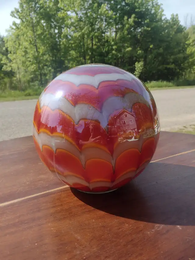 Gazing ball