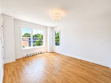 Spacious 3-bedroom with a large private terrace in in LaSalle - Photo 6