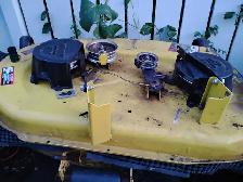 John Deere D105 lawn tractor STRIPPED FOR PARTS! - Photo 4