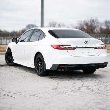 2026 Toyota Camry SE UPGRADE HYBRID - Photo 6