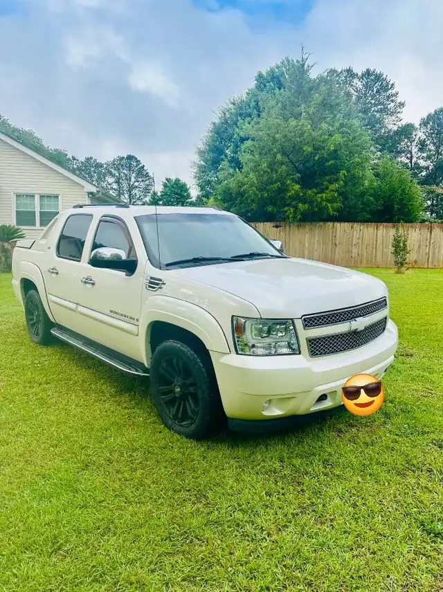 2008 Chevrolet Avalanche LTZ 4x4 Saftied