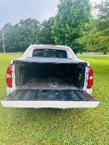 2008 Chevrolet Avalanche LTZ 4x4 Saftied - Photo 3