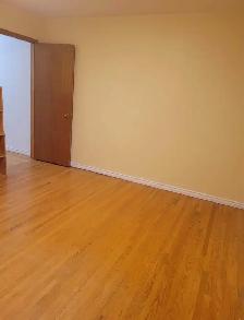 3 BDRM 2 WASHROOM UNIT FOR RENT - Photo 10