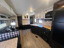 2011 GULF STREAM TRAILMASTER 265BHS, Bunks, spacious. - Photo 16