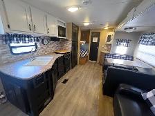 2011 GULF STREAM TRAILMASTER 265BHS, Bunks, spacious. - Photo 18