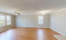 Bungalow with basement in Eagle Ridge - Photo 3